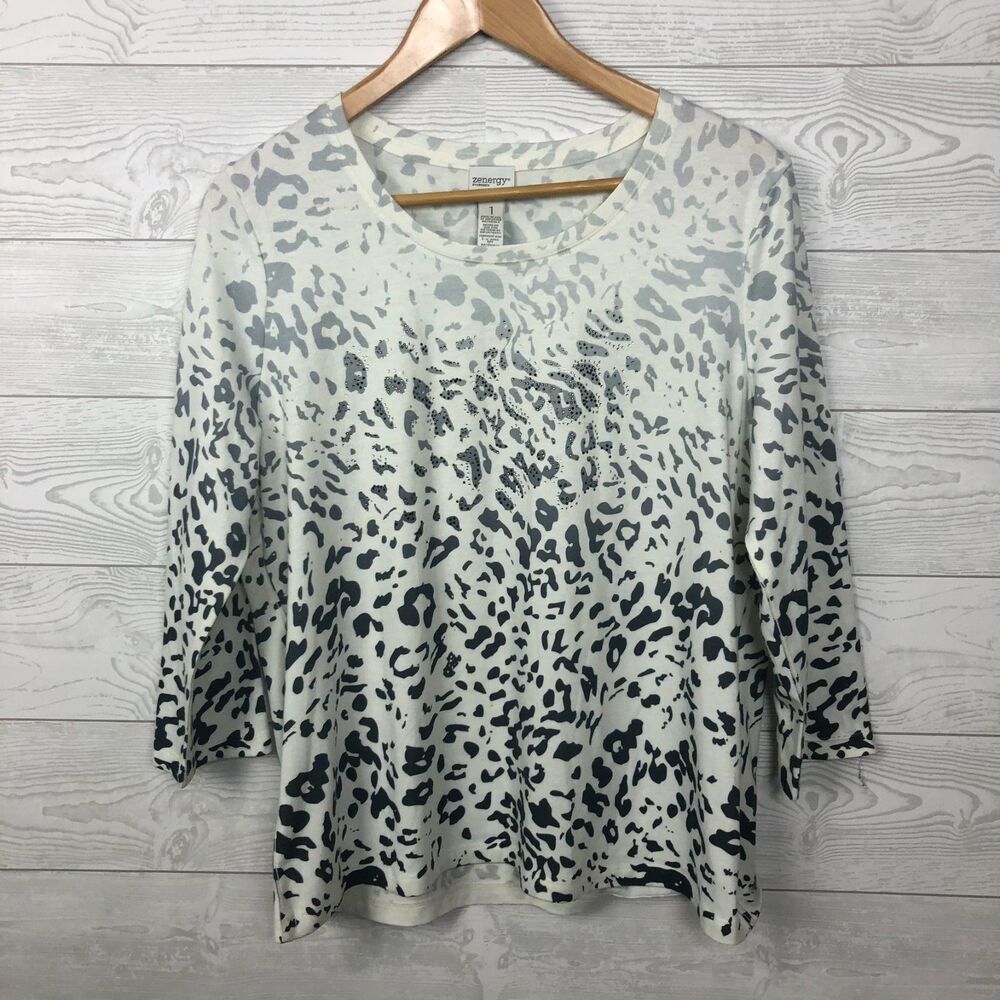 Zenergy by Chico's Women's Size 1/Medium Leopard Print 3/4 Sleeve Top Shirt